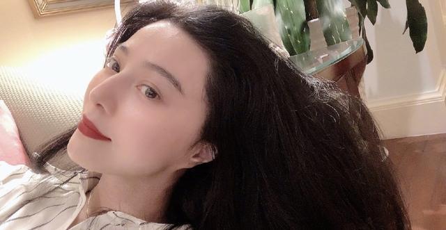 范冰冰|范冰冰晒自拍美照，对话疑似泄露新恋情，网友直指已与李晨复合