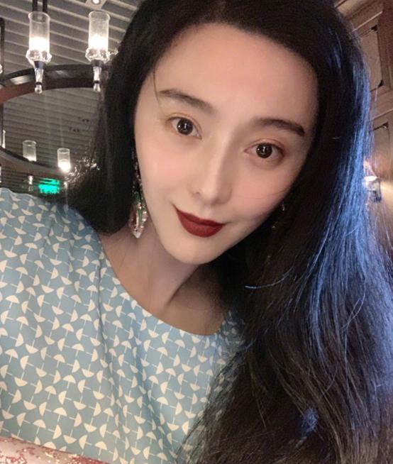 范冰冰|范冰冰晒自拍美照，对话疑似泄露新恋情，网友直指已与李晨复合