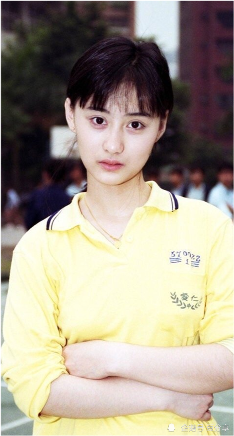 岁月何曾败美人:46岁陈德容美回巅峰,15岁无人不对她动容!