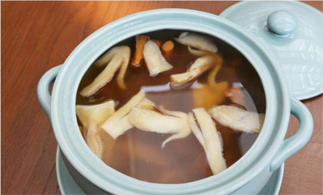 三,油类,汤类品类繁多无论是西餐还是中餐烹饪所用的油大帅府都是应有