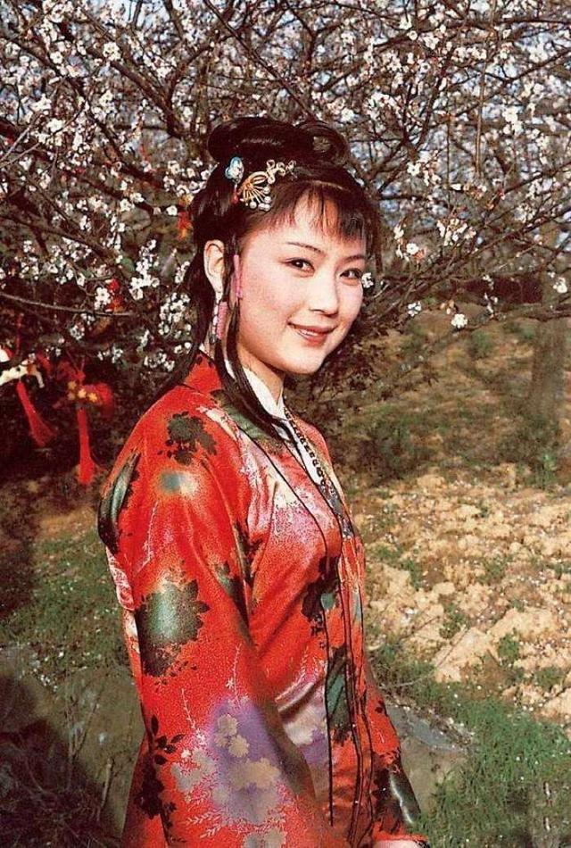 林黛玉|《红楼梦》的投亲团中，贾母的两个孙女黛玉和湘云为何不受贾家待见？