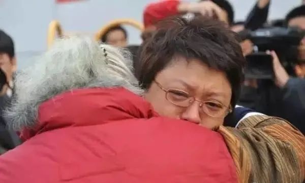 韩红|韩红，你是不是非要把自己捐空？
