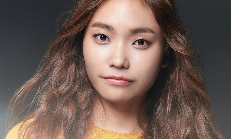 所属公司方面公开了李珍雅的新迷你专辑《糖果钢琴家》的主打歌《梦一