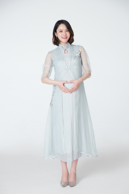 张馨月|张馨月首晒大肚照官宣生下宝宝，林峯幸福表白：会用生命守护珍惜