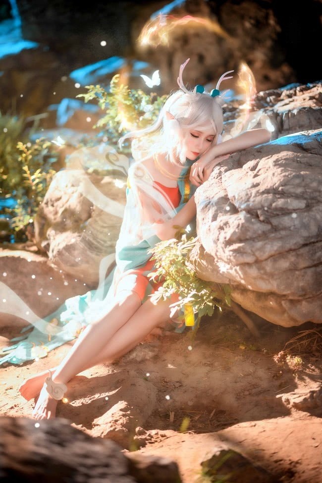 王者荣耀 瑶妹新皮肤cosplay,没见过什么小鹿呀