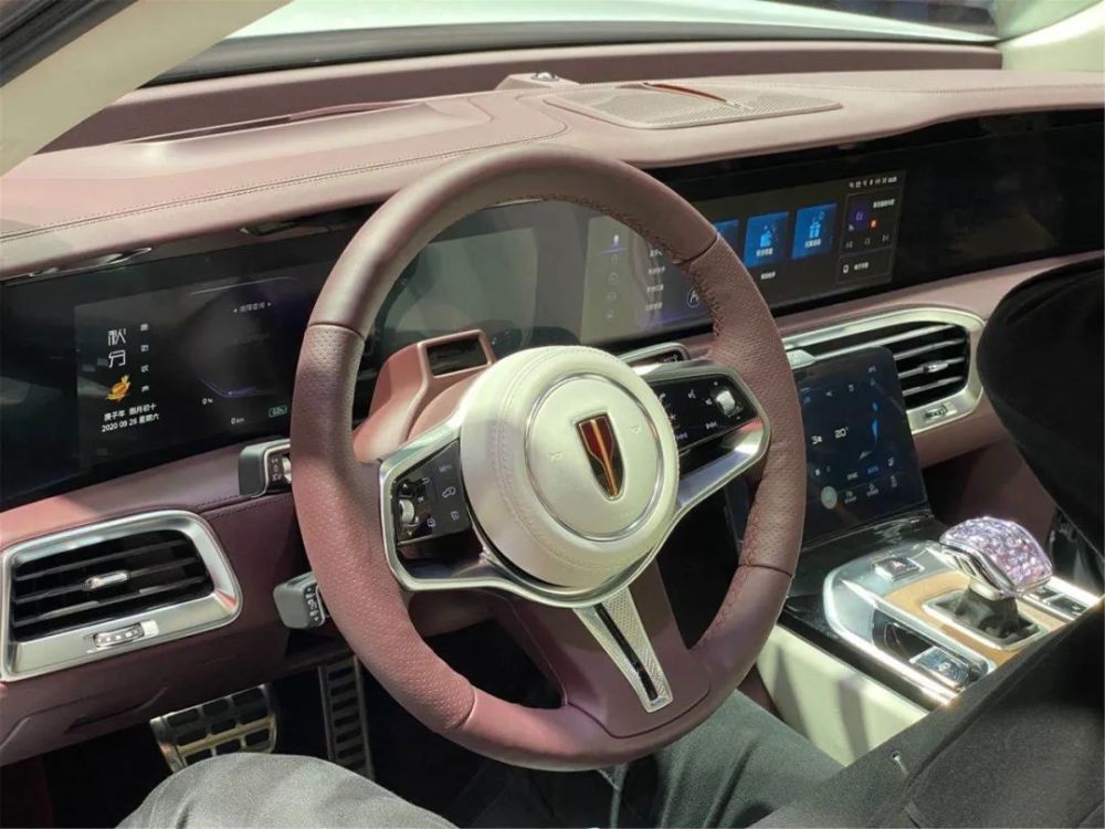 现场实拍:红旗e-hs9亮相北京车展,气场惊人!_腾讯新闻