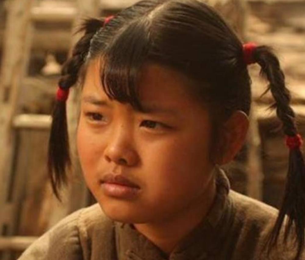 《小兵张嘎》16年过去,嘎子变猛男,英子变女神,最不起眼的他却红到发