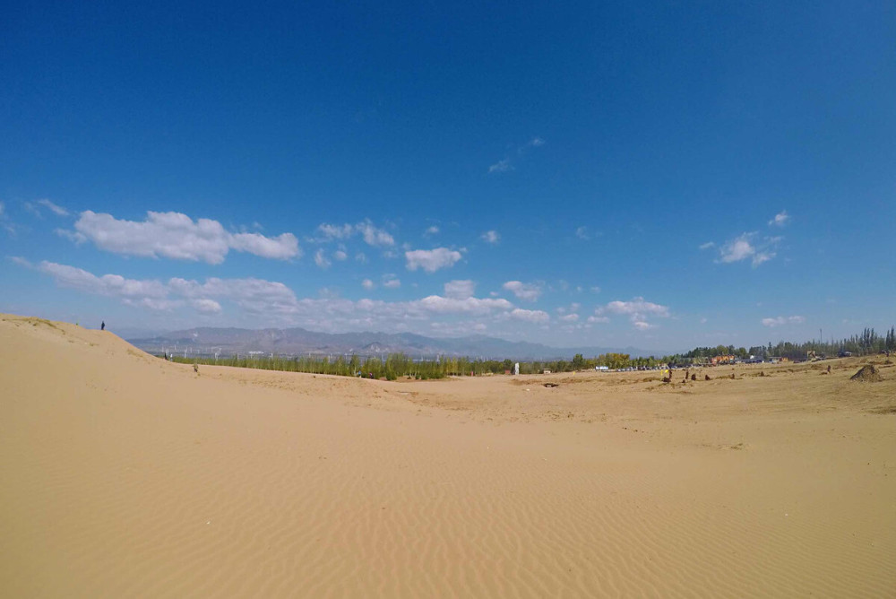 河北一"沙漠"走红,被称张家口"撒哈拉",多部影视佳作取景地_腾讯新闻