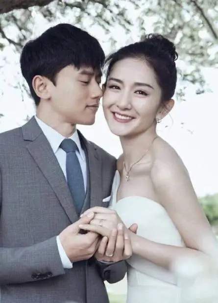 张杰|张杰谢娜双双晒全家福庆结婚9周年，力破那些婚变传闻