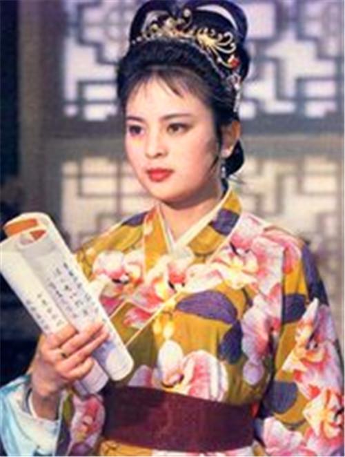 贾迎春|她是大观园里最寂寞的女孩，硬生生将自己活成了一道风景！