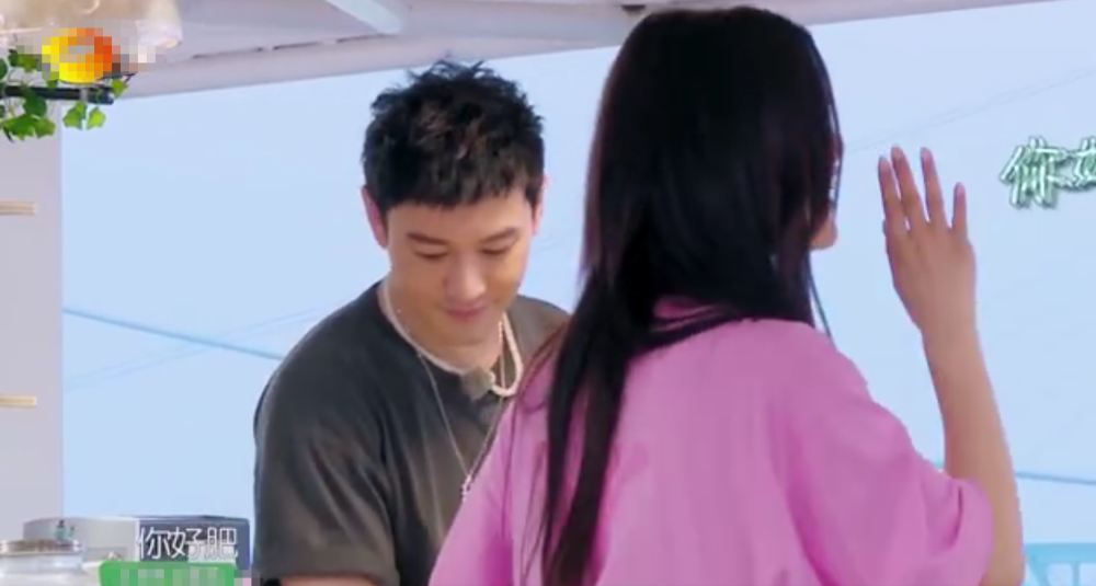 李浩菲|不愿被杨超越称“你好肥”，李浩菲发文表明态度：我要减肥了