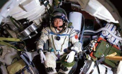 航天|为什么回到地面后，杨利伟几十年都不再上天？