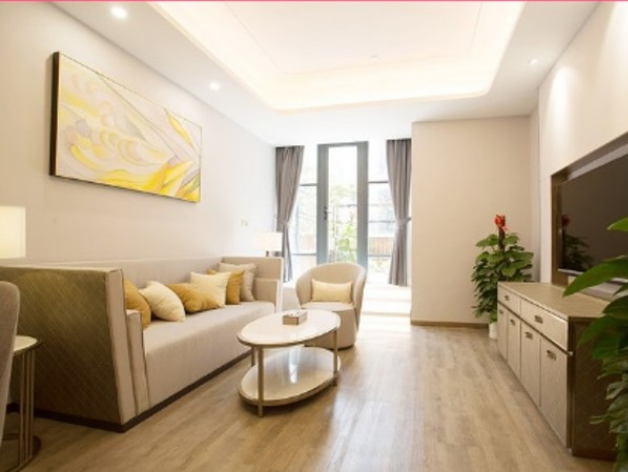 林峯|林峯官宣当爸！港媒曝张馨月生的女儿，豪华月子中心要36万一月