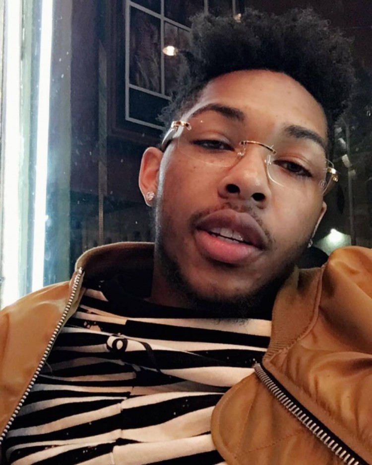 今日图集球场下的英格拉姆