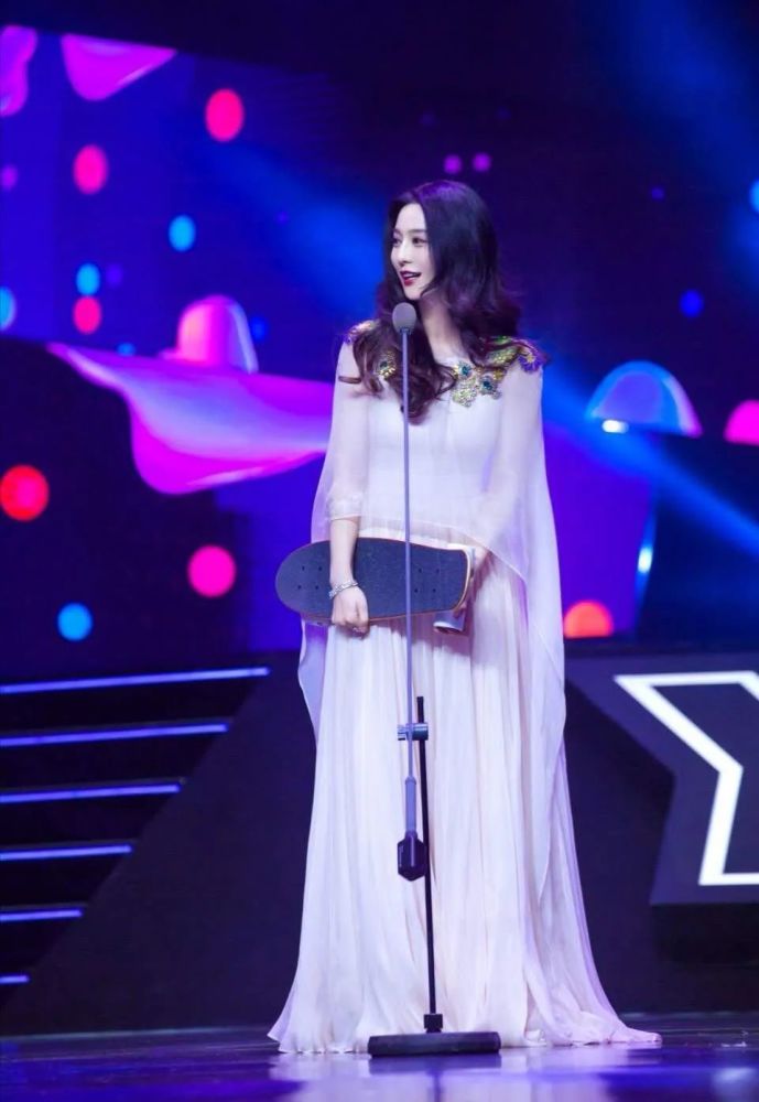 范冰冰|范冰冰自爆新电影即将开机！电视剧《武媚娘传奇》重播，范爷全面回归？