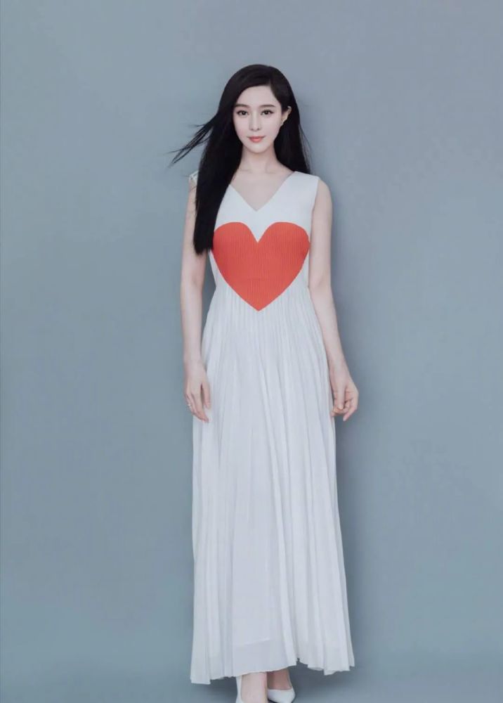 范冰冰|范冰冰自爆新电影即将开机！电视剧《武媚娘传奇》重播，范爷全面回归？