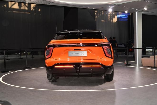 高合hiphi x|高合HiPhi X，北京车展亮相，对标特斯拉Model X