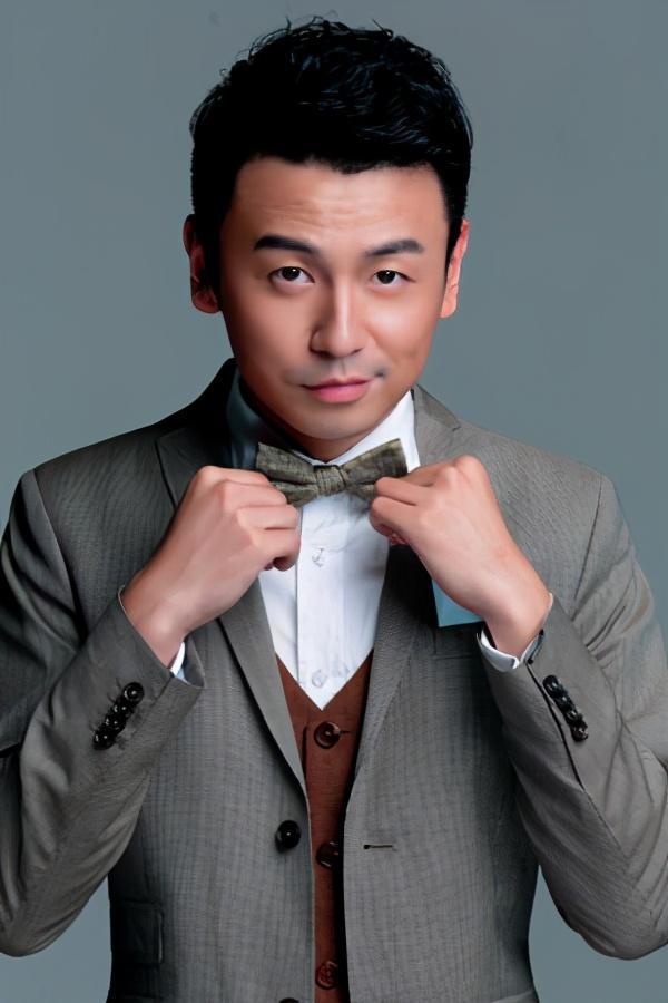 37岁老男孩雷佳音低调结婚10年零绯闻老婆是我们熟悉的她