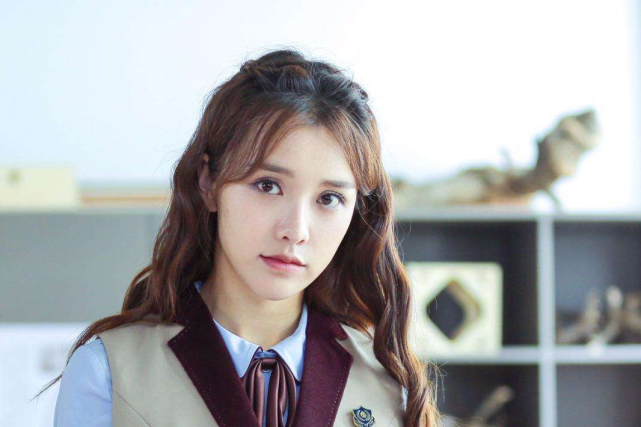 32岁黄一琳宣布结婚揭秘黄一琳的成名经历与感情生活