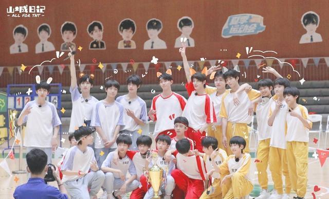 时代峰峻为tnt做综艺,一段字幕错九个字,节目粗制滥造引群嘲