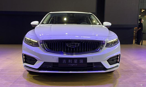 吉利星瑞|2020年北京车展：吉利星瑞实车现身，白色涂装很大气，配车载香薰