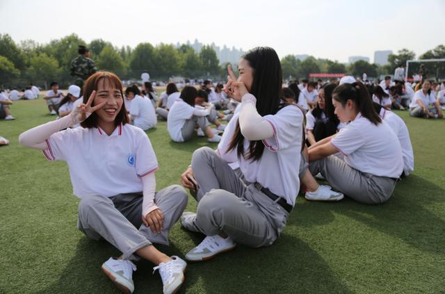 大一新生注意,开学后别光顾着高兴,这4种情况会影响你毕业