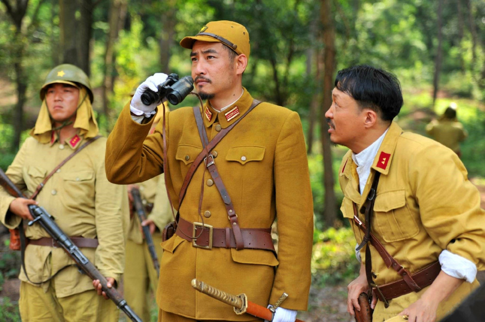 二战日本军官剧照端木姓相当古老,自东周时期便有出现.