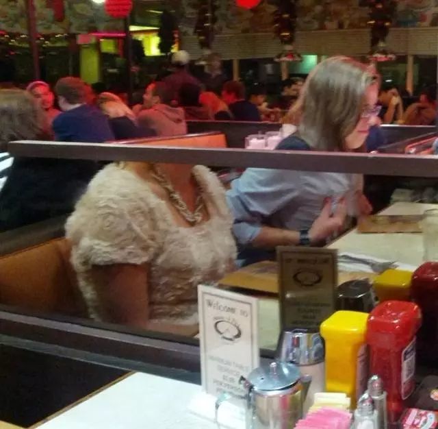 阿努比斯|18张不简单的照片，是巧合，还是特殊设计？