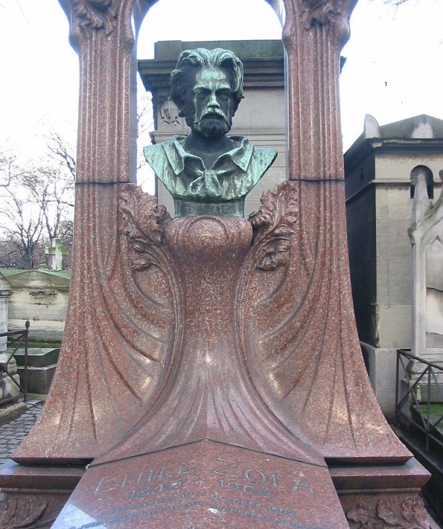 《卢贡—马卡尔家族》是左拉的一部伟大作品,其中包括20部长篇小说