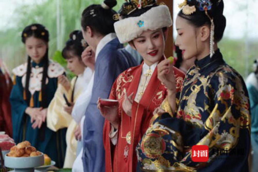 汉服|大明女子的游园生活是什么景象？200多名成都汉服爱好者情景复原