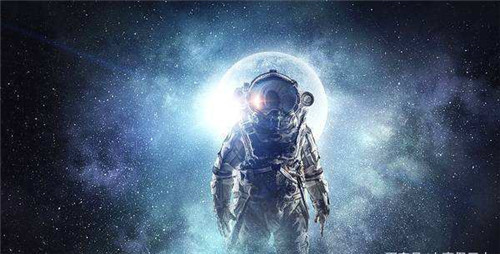 宇航员|18位宇航员永远长眠在太空，而他已飞到了冥王星，即将飘出太阳系