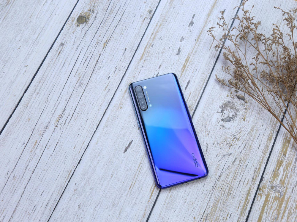 标配8128gb的oppo5g中端机已降至1799性价比如何