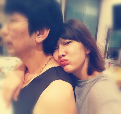 牛莉|牛莉夫妇罕见合体秀恩爱，富豪老公正面出镜，爱称曝光甜蜜十足