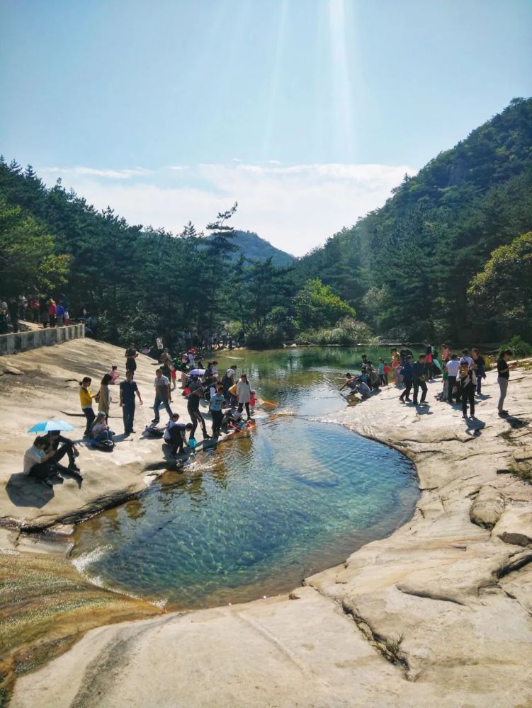 地址:威海市文登市界石镇无染寺游玩建议:自驾或者跟团.