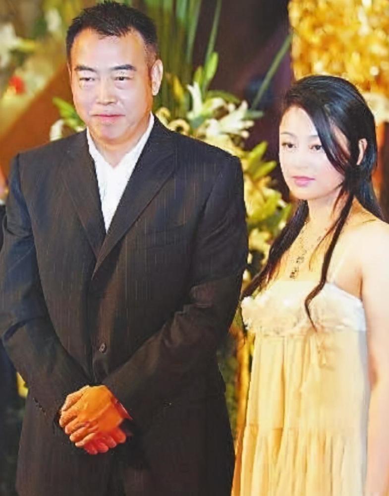 陈凯歌第一任妻子是谁图片