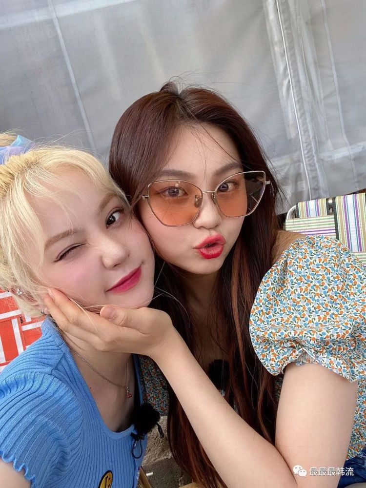 银河|她的脸也开始垮了？