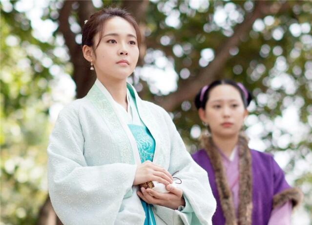 对联|古代女子出上联“洞中泉水流不尽”，才子妙对下联，抱得美人归