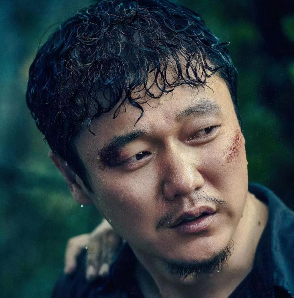 黄晓明|黄晓明获最佳男主角，肖央张译成陪跑，是实至名归还是运气爆棚？