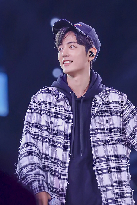 余生,请多指教|未播先火！肖战《余生》预告片播放量破2亿，人气有望超王一博