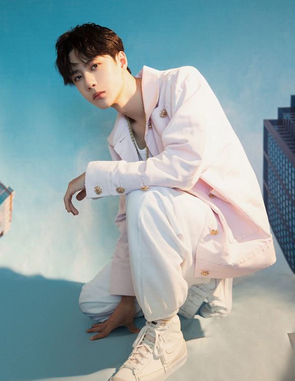 余生,请多指教|未播先火！肖战《余生》预告片播放量破2亿，人气有望超王一博