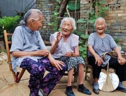 老人|古语说“人老两年坎，暗九大关口”，两年坎和暗九是啥意思？