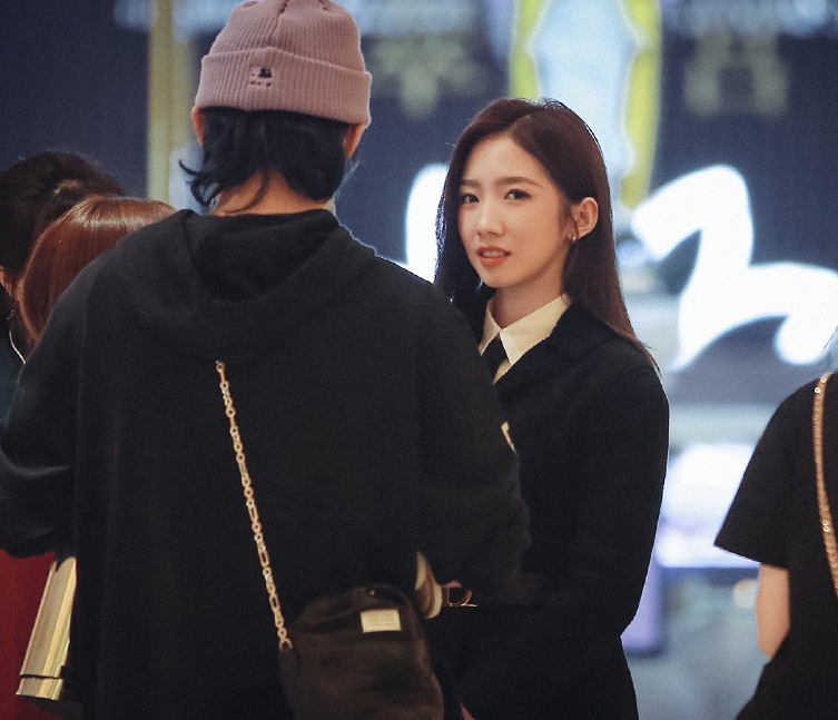 百花奖|百花奖众星生图，杨紫状态好造型拖后腿，易烊千玺造型略显成熟