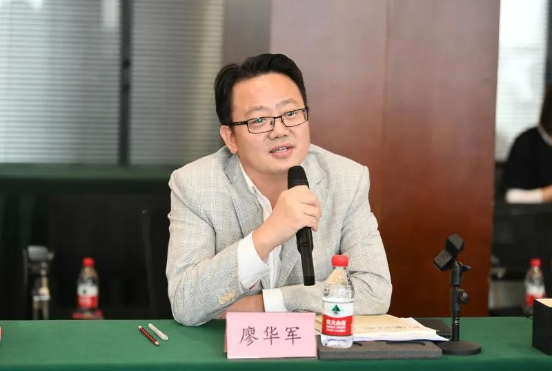 潇影集团党委委员,副总经理廖华军对本次座谈会进行总结,提出自己的"