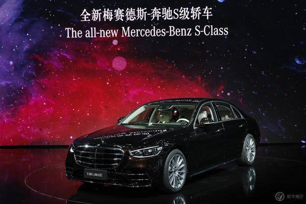 梅赛德斯-奔驰|关于数字、科技与年轻：奔驰多款新车于北京车展亮相