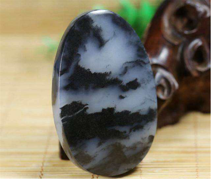 水墨氤氲的青花玉可能是最中国的玉种