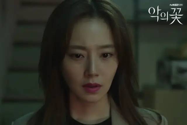 恶之花|年度韩剧收官，为什么大家都爱《恶之花》？