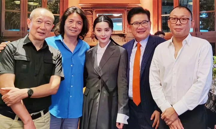 范冰冰|范冰冰晒完千万钻戒，又晒照暗示有姐夫，结果隔天却回应：没有