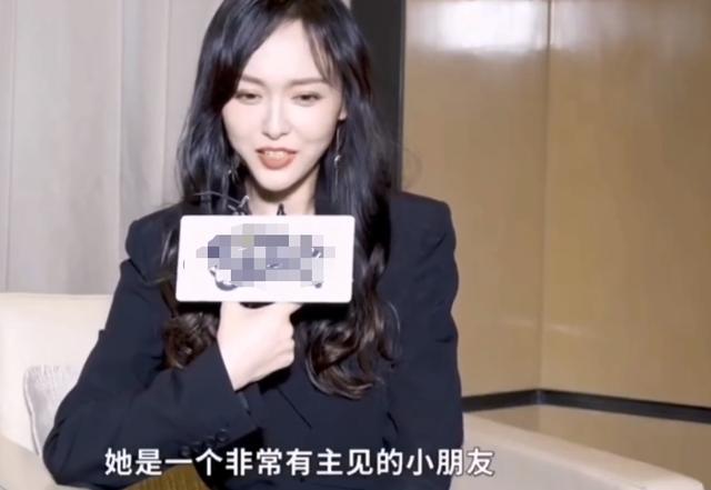 唐嫣|唐嫣首次谈女儿：是个很有主见的小朋友，甜蜜称罗晋是至亲的家人