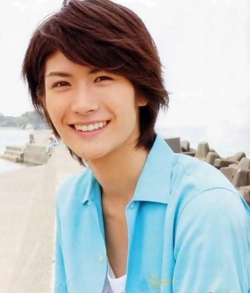 自杀|突发！又一40岁著名女星家中死亡，疑似自杀