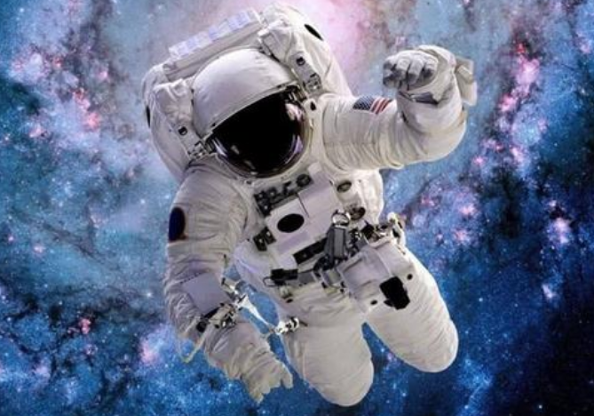 宇航员|在太空中吃蜂蜜会发生什么？宇航员亲自测试，看完憋住别笑！